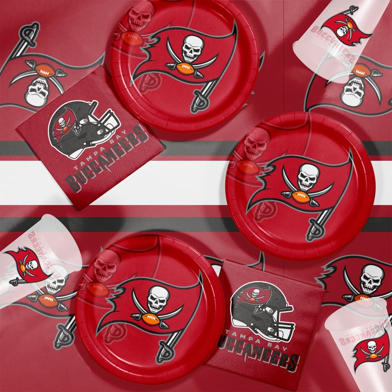 96/Case Bulk Tampa Bay Buccaneers 20 oz Plastic Cups