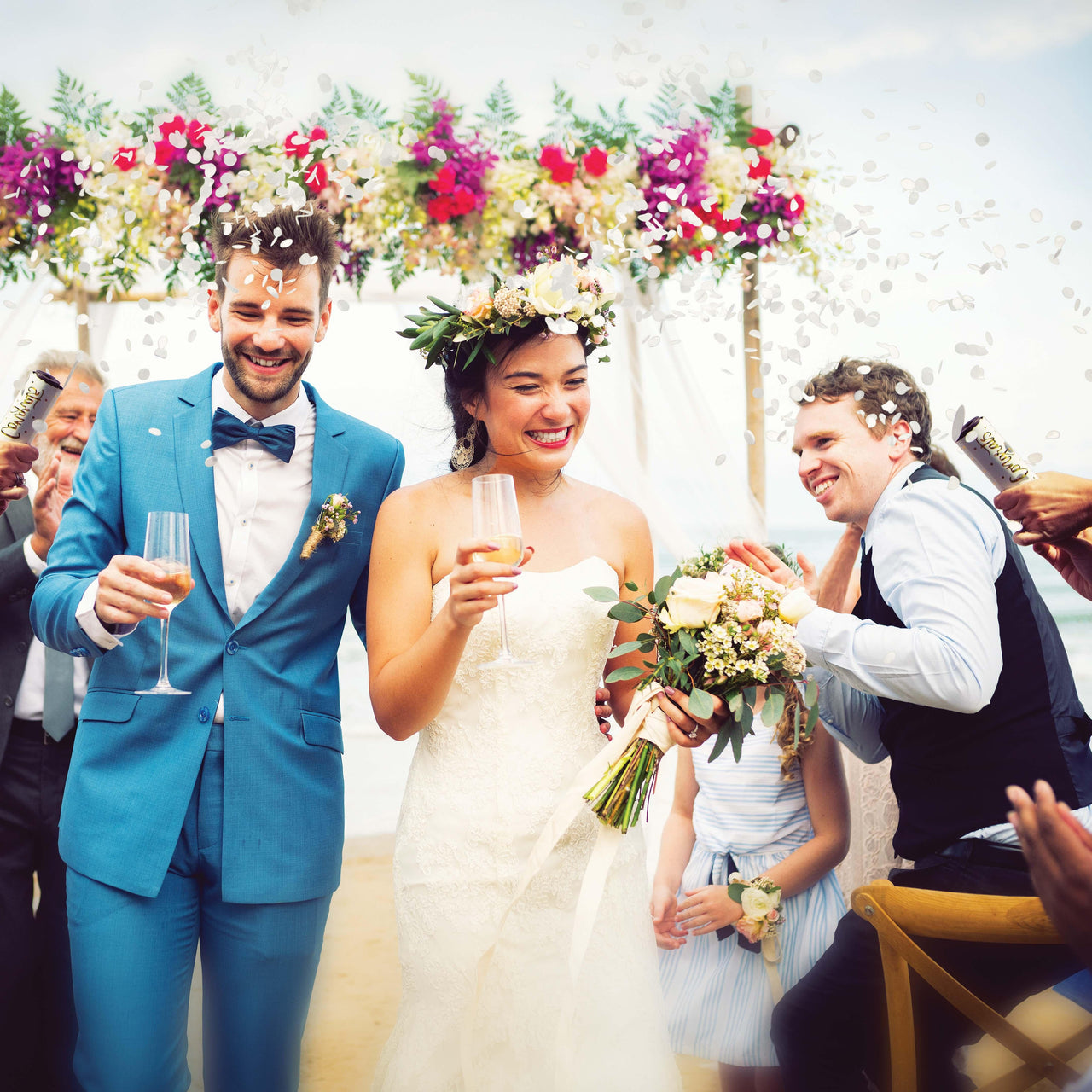 48ct Bulk White and Gold Wedding Confetti Cannons