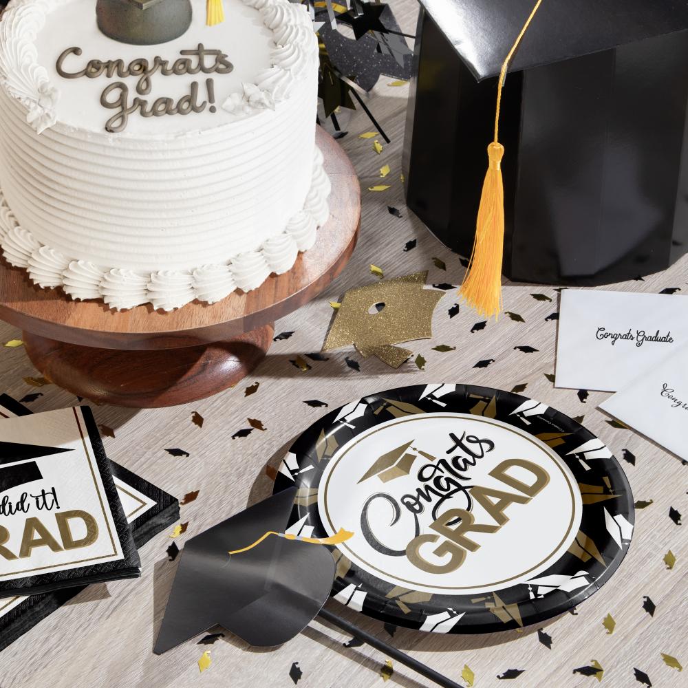 Dinner Plate - Graceful Grad Party Decoration