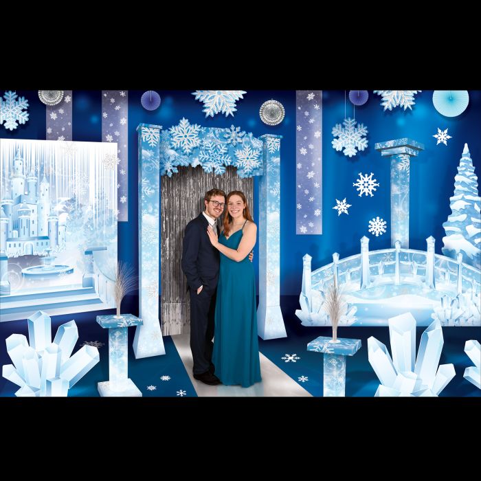 Winter Wonderland Prom Kit (64 Total Items)
