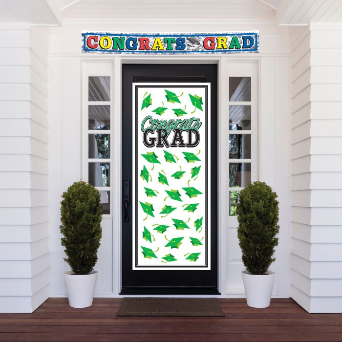 Green Congrats Grad Door Cover