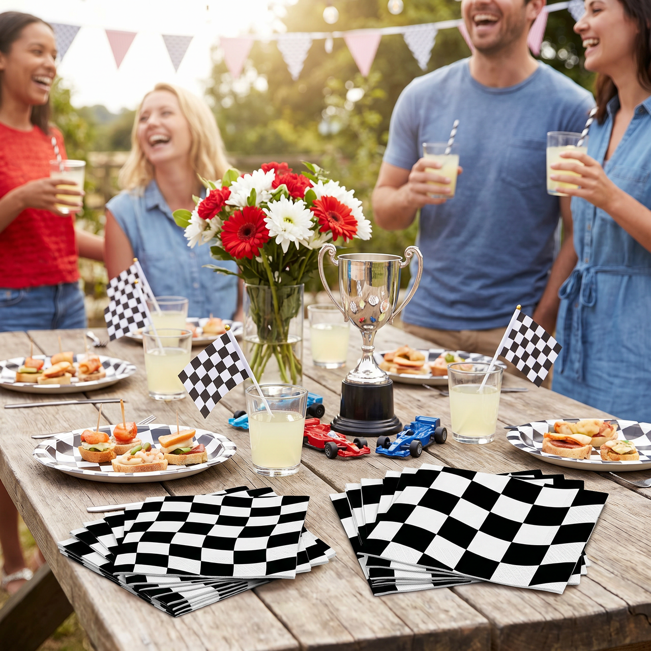 Black and White Check Luncheon Napkins (216 per Case)