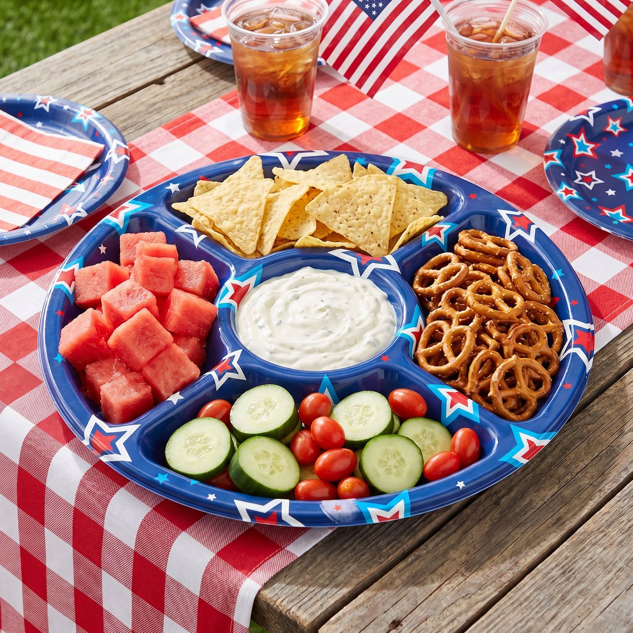 Patriotic Plastic Compartment Tray (6 per Case)