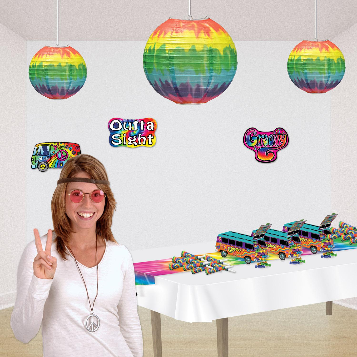 Beistle 3-D 60's Bus Party Centerpiece